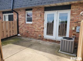 1919 Canterbury Dr, Washington, IL 61571