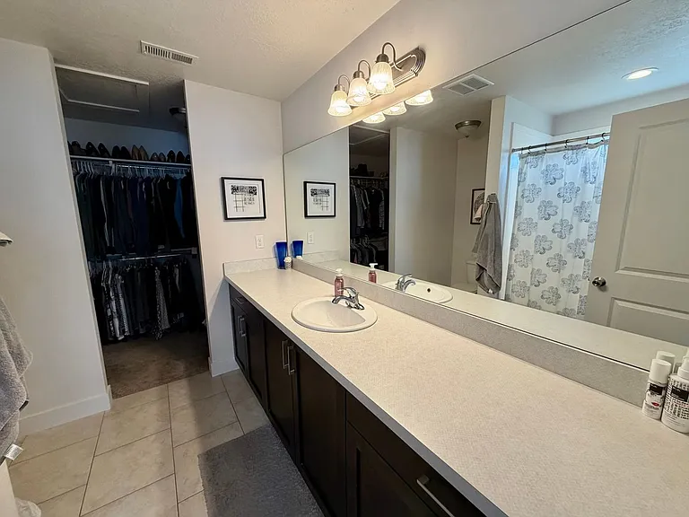 263 E Kirsten Ln — Photo 17
