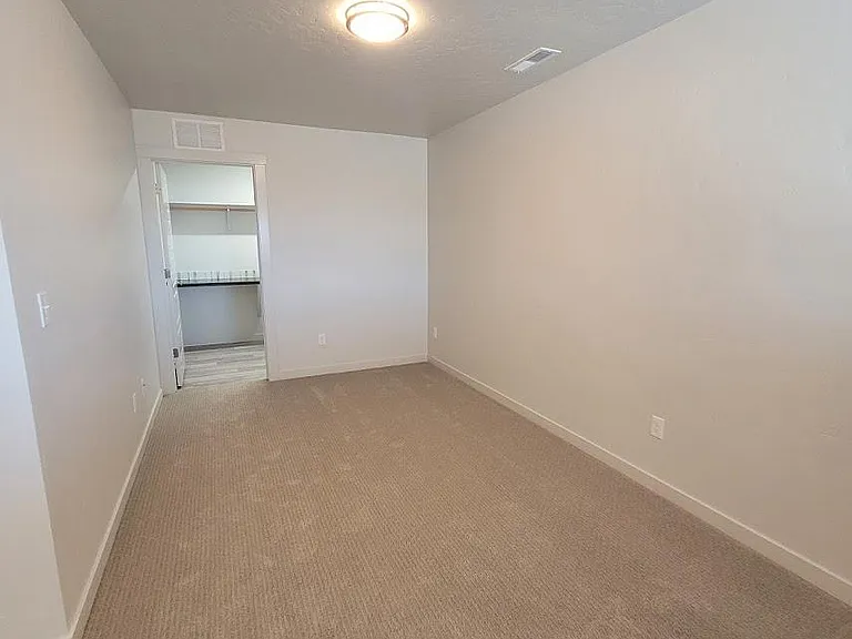 220 N Caracaras Way — Photo 24