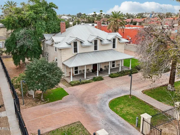 820 S FARMER Avenue, Tempe, AZ 85281