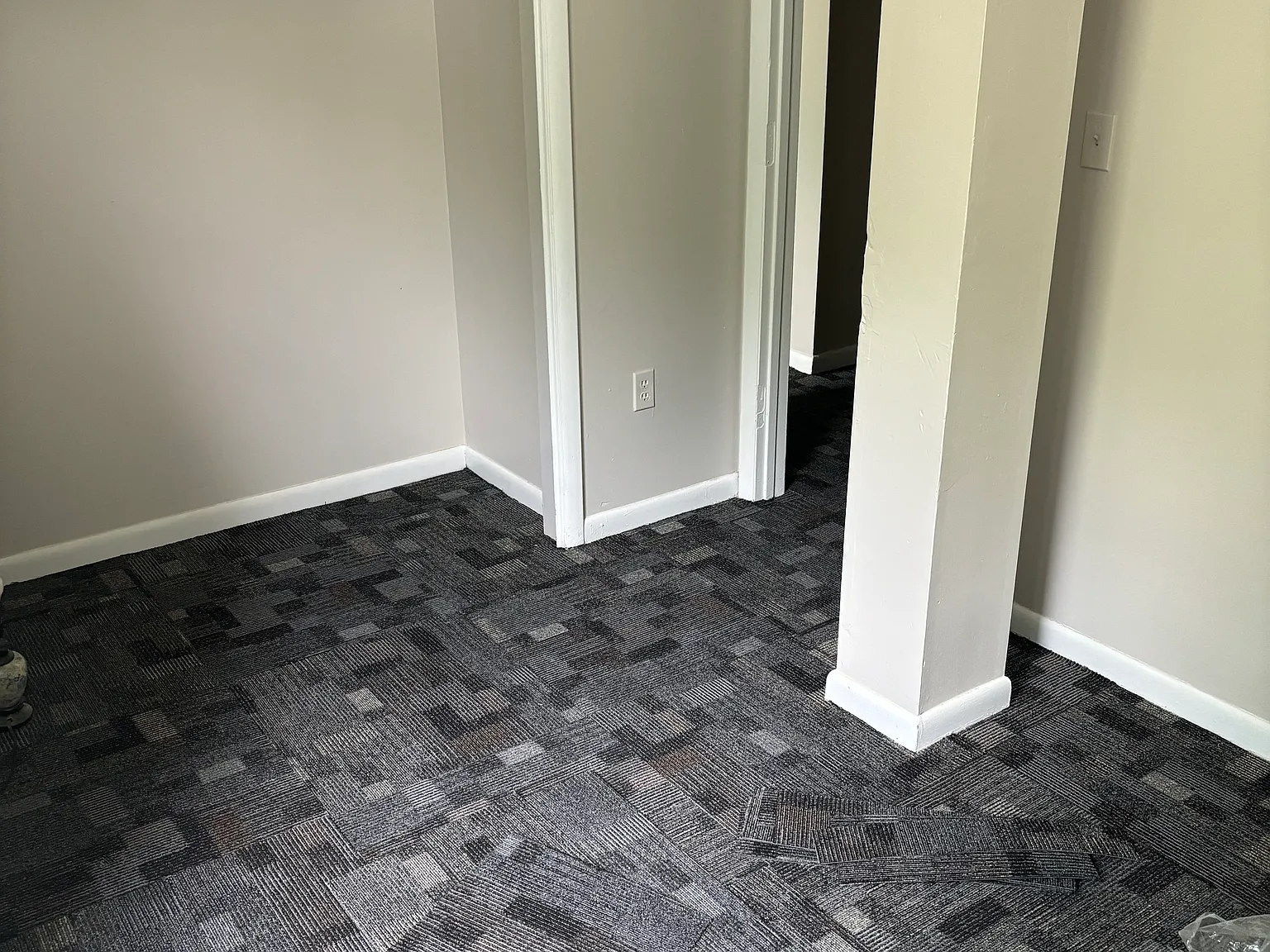 2 bed, $995 — Photo 2
