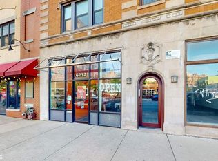 6232 N Broadway St #3, Chicago, IL 60660