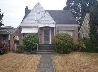 2212 45th Ave SW, Seattle, WA 98116