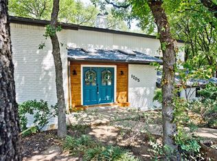 1705 Woodridge Ct, Arlington, TX 76013
