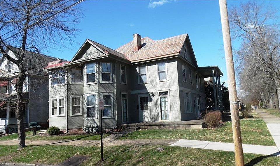 1st image of 801 3rd St