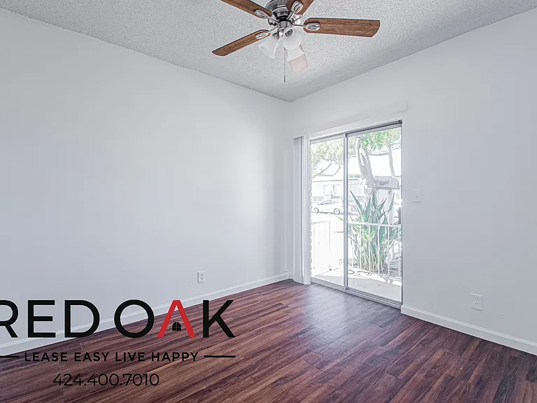 4342 W 130th St #12 — Photo 12