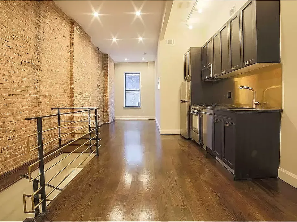 221 Ralph Ave #1L