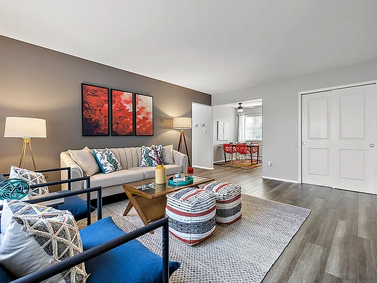 Cherry Hill Village Apartments - Dearborn Heights, MI — Photo 9