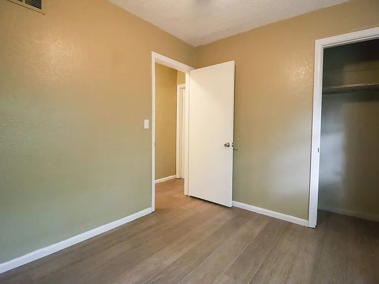 12539 E 20th Pl — Photo 13