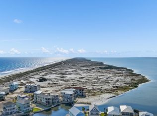 7303 Spinnaker Ct, Navarre, FL 32566