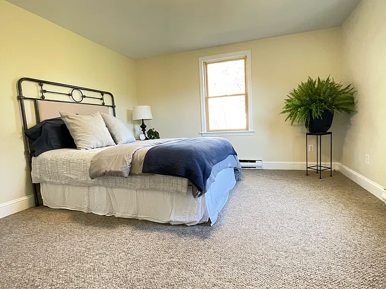 585 Walnut Hill Rd — Photo 3