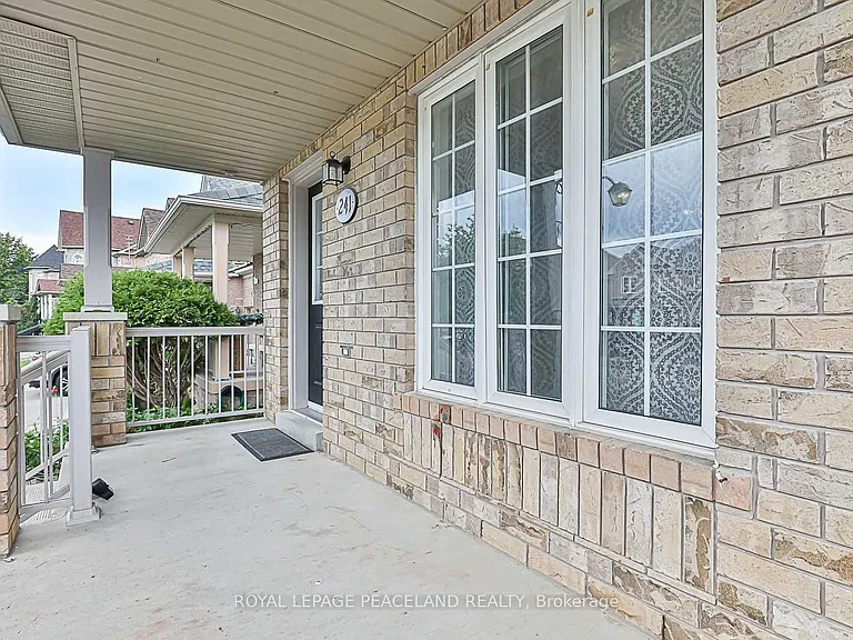 241 Fred McLaren Blvd — Photo 5