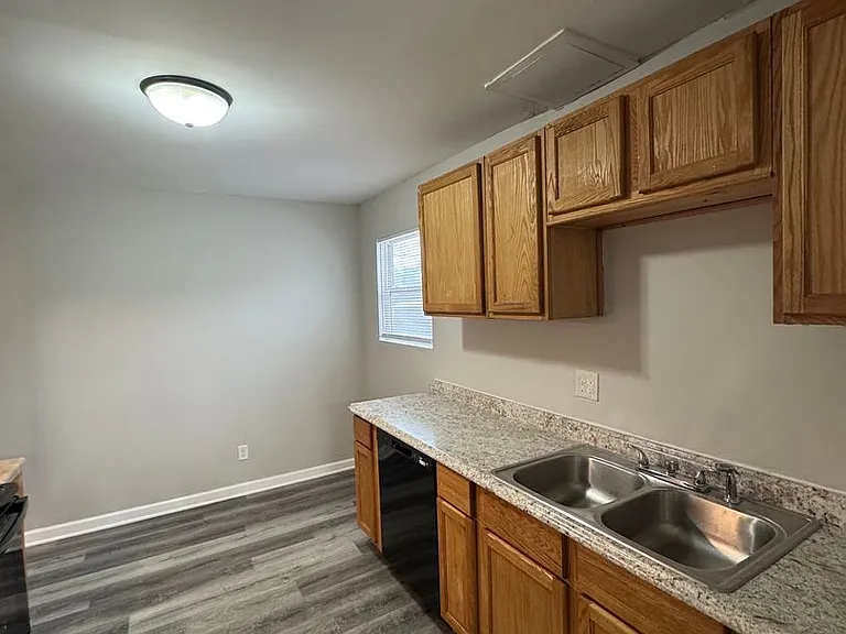 1825 Horizon Ln — Photo 13