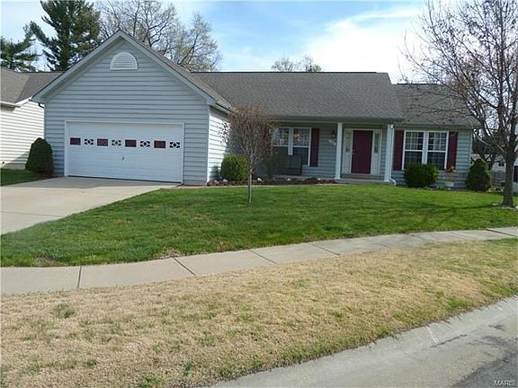 This vinyl sided home has 1928 sq. ft. on the main level and another 767 sq. ft. of professional finish in the lower level along with a 3rd full bath.