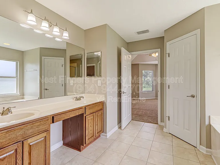 2436 Bonnie Lakes Dr — Photo 42