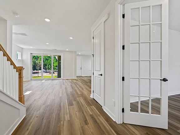 The Chennault - Foyer