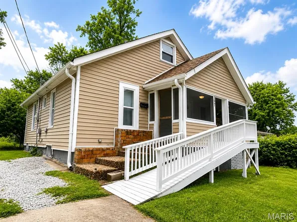 307 Alsobrook St, Saint Louis, MO 63122
