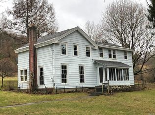 4216 E Lake Rd, Hamilton, NY 13346