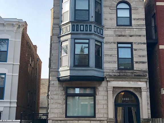 2nd image of 1155 W Wrightwood Ave APT 2R