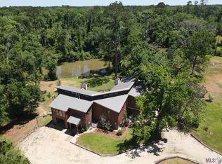 25595 McCarroll Rd, Springfield, LA 70462