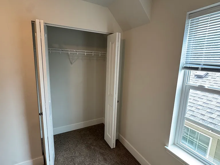 2132 W Sussex Ave — Photo 24