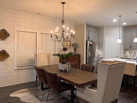 Fyffe GY, Single Family Home