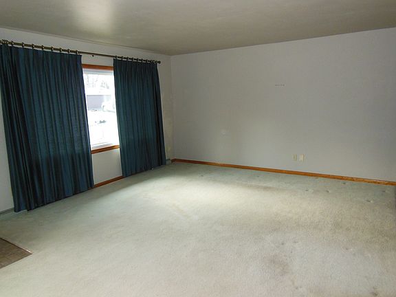 3rd image of 5371 Grant St