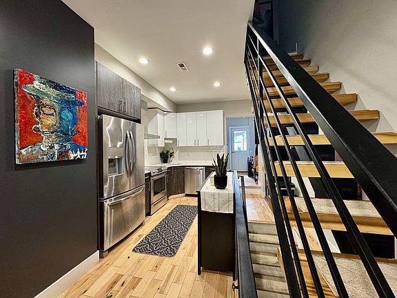 5th image of 1217 Lecount St