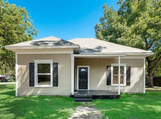 210 SW 5th St, Kerens, TX 75144