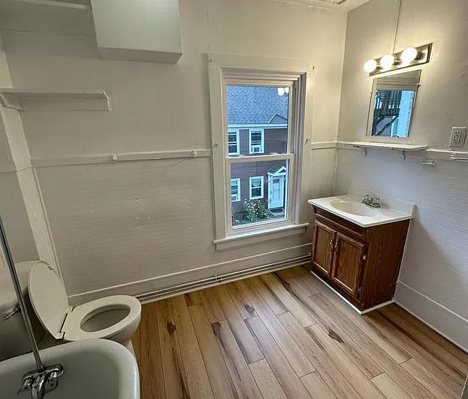 62 S Willard St #5 — Photo 5