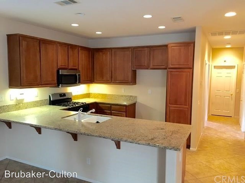 1st image of 485 N Palm Ave