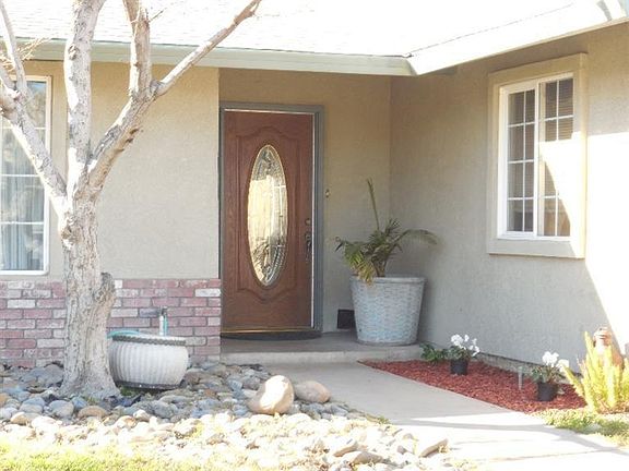 3rd image of 1609 Bridgewater Dr