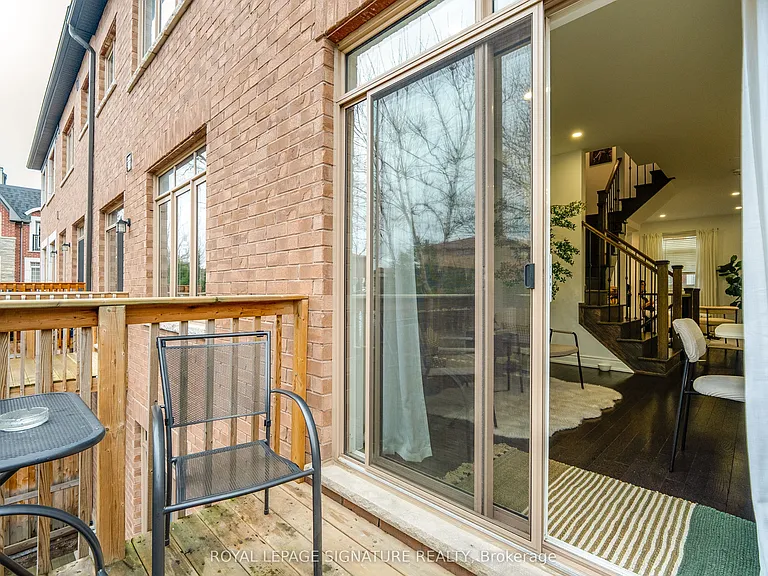 14 Queen Mary Ct — Photo 7
