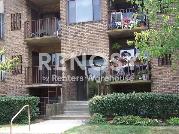 24 Silverwood Cir APT 12, Annapolis, MD 21403