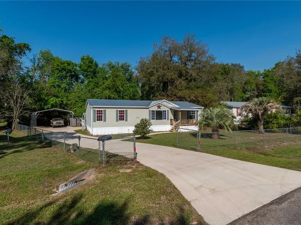 131 Winchester Ave, Interlachen, FL 32148