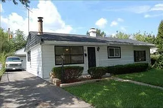 72 Hickory Dr photo 1