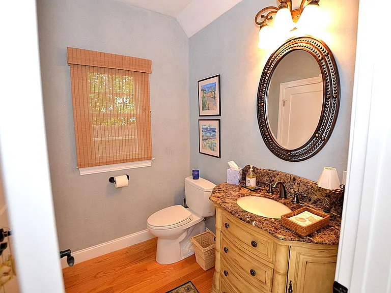 135 E Ave — Photo 19