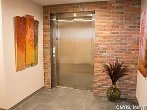 2nd image of 714 N Townsend St APT 4D