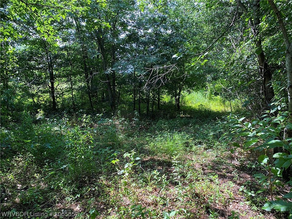 1st image of Sandstone Dr