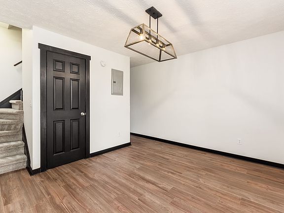 5th image of 958-976 S Champion Ave #958