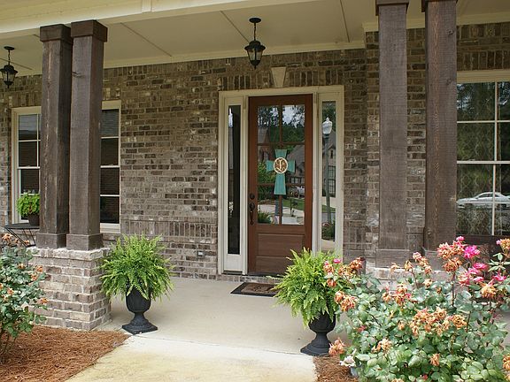 3rd image of 3789 Snowshill Dr