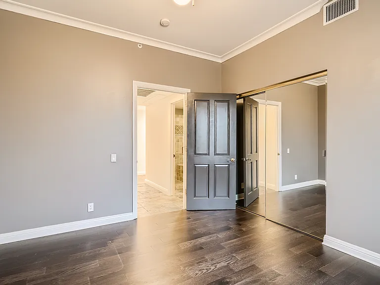 400 E 3rd Ave #405 — Photo 20