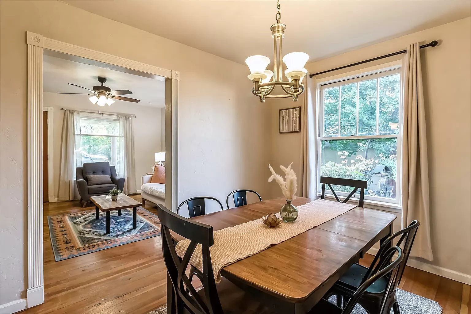 2 bed, 974 sqft, $2,000 — Photo 3