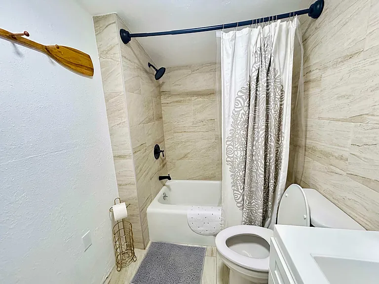 1021 W Mill Ave — Photo 13