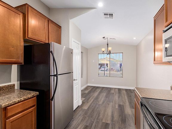 3rd image of 11727 W Calle Lejos