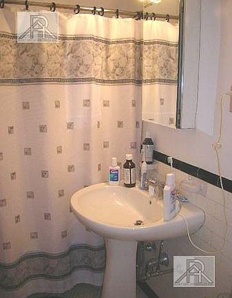 2nd image of 369 Tappan St APT 10