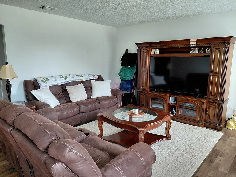 3612 Jewell Dr — Photo 4