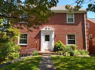 22 Fairfax Dr, Huntington, WV 25705