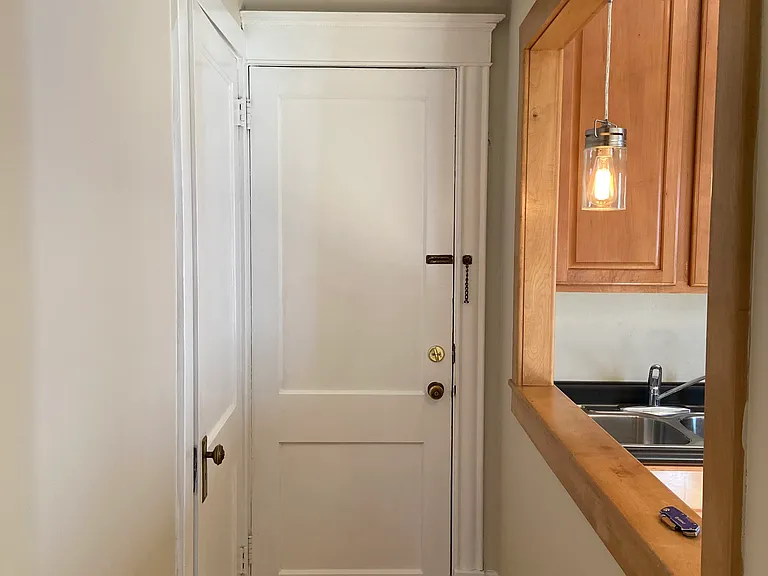 2400 Fremont Ave S #4 — Photo 7