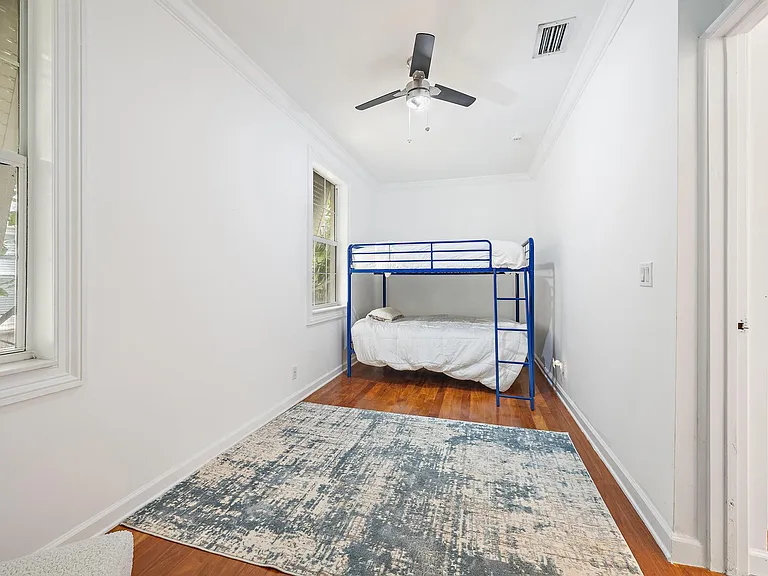 230 Park Ave — Photo 14